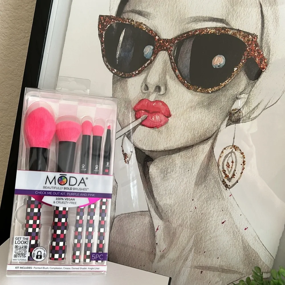 Moda hot pink Barbie pink cosmetic brush set